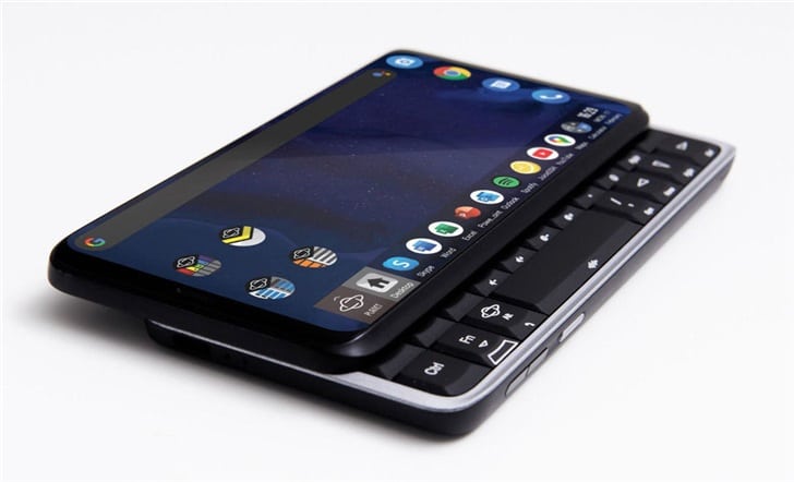 Meet Astro Slide: A 5G full-keyboard PDA device