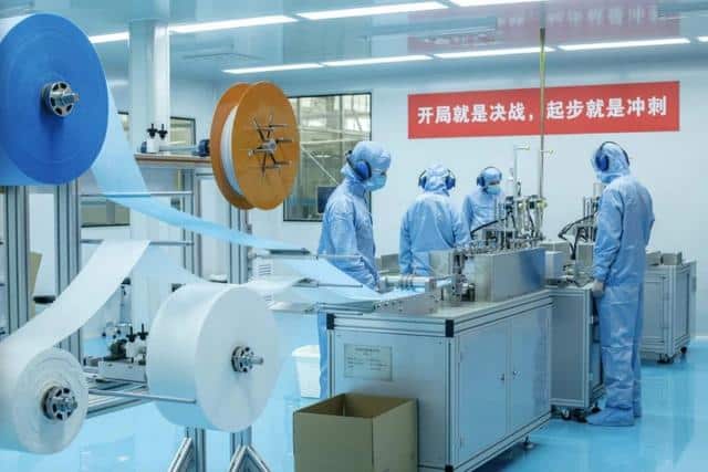 Chinese team develops new graphene mask that lasts more than 48 hours