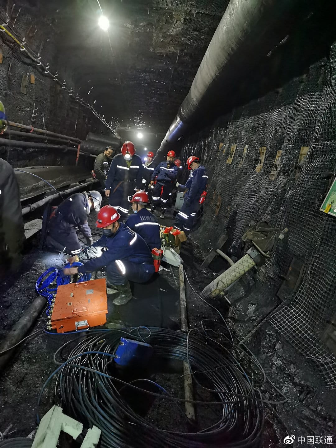 China Unicom completes first commercial 5G network 800m underground