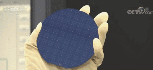 Chinese team makes breakthrough in materials for carbon-based semiconductor