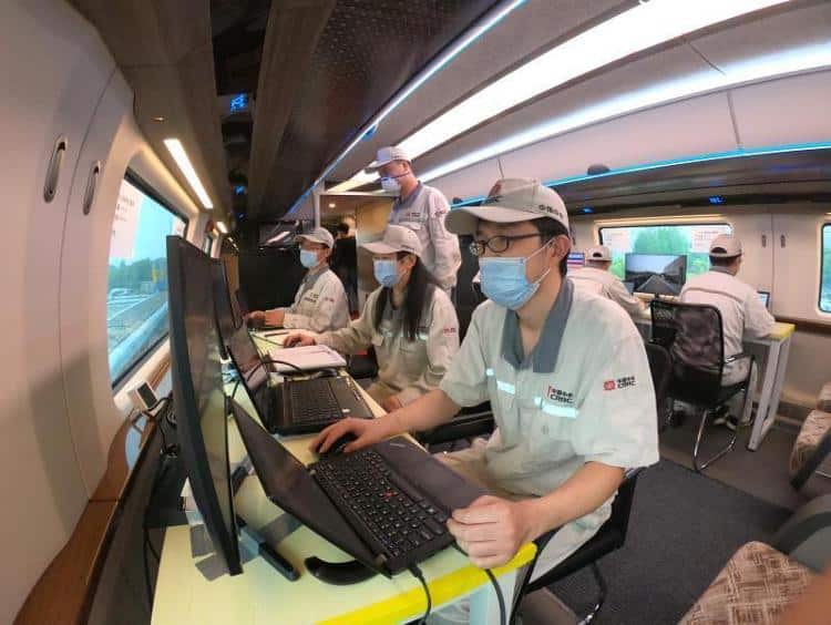 China's 600 km/h high-speed maglev completes test run