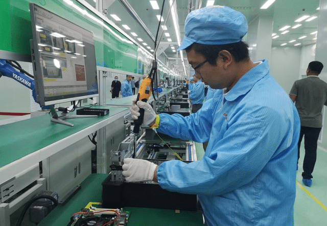 Chinese firm establishes production line with annual capacity of 300,000 PCs with home-made parts