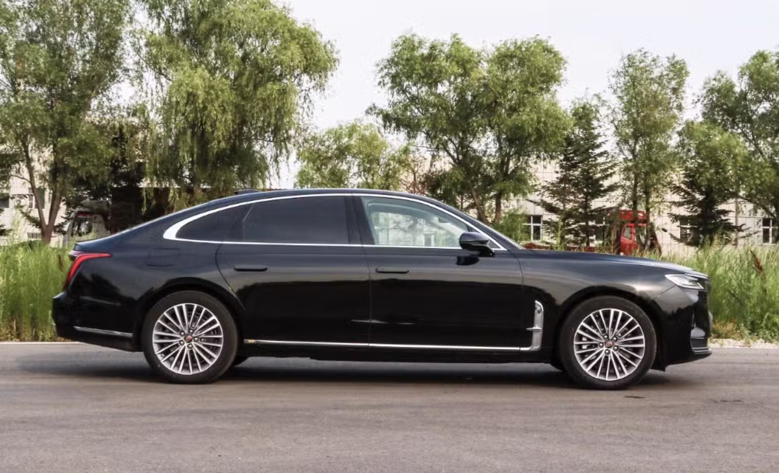 Chinese version of Rolls-Royce Hongqi H9 launched, priced from about ,782
