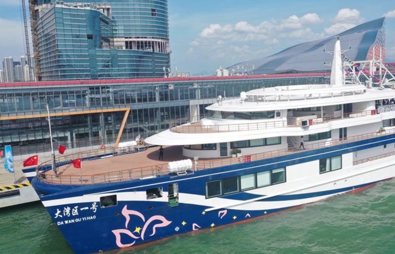 China's first hybrid cruise ship enters service