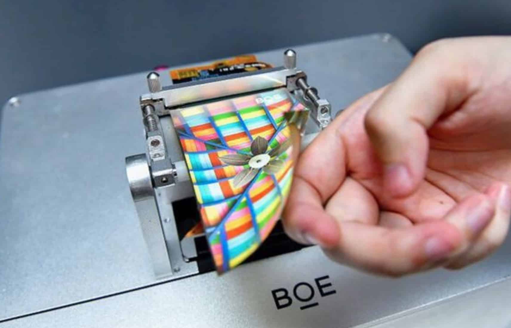 BOE wants 40% share of global flexible OLED market by 2024