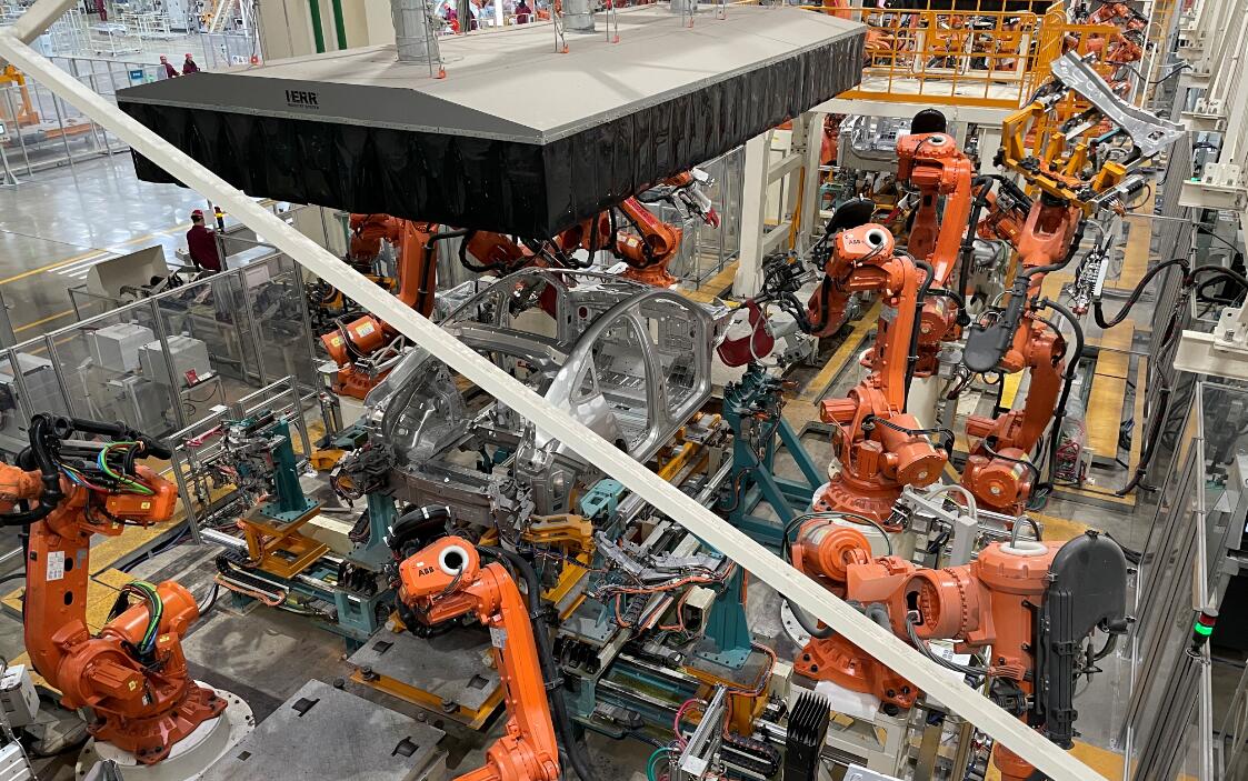 How does NIO build cars? We made a site visit