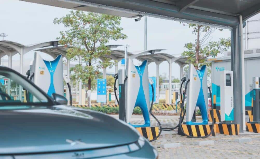 XPeng opens supercharging station at Guangzhou airport