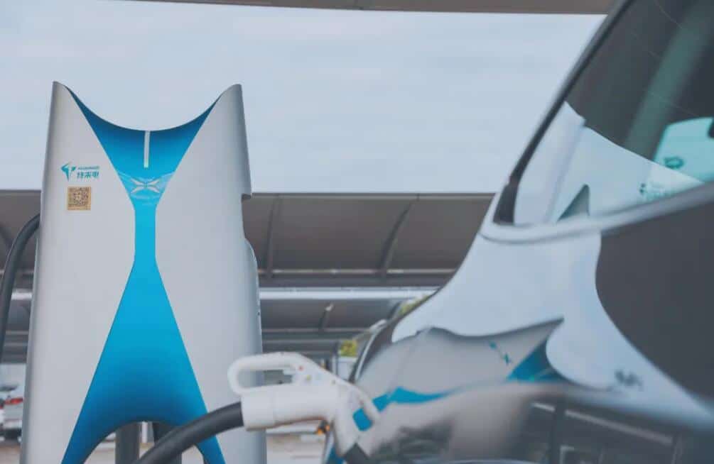 XPeng opens supercharging station at Guangzhou airport