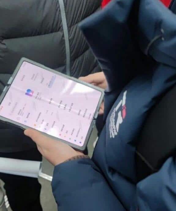Xiaomi's first foldable phone granted network access in China