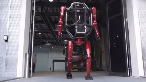 Unitree unveils world's first mass-produced manned mecha GD01